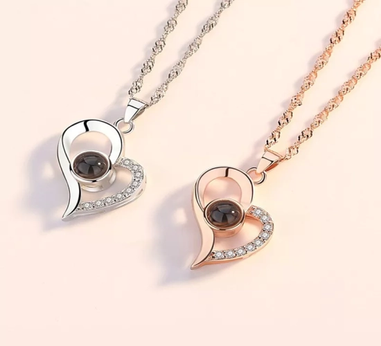2023 Hot Sale: Projection Necklace with Rose Gift Box, Heart Pendant expressing 'I Love You' in 100 Languages. Ideal for Dropshipping