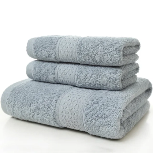 Cotton face towel for optimal absorption, perfect for handwashing and showering. Ideal for bathroom use in homes and hotels.