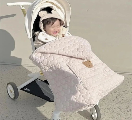 Autumn Winter Cartoon Baby Stroller Blanket: Korean Style, Thickened for Warmth, Also Doubles as a Baby Quilt and Sleeping Bag with Kids' Straps.