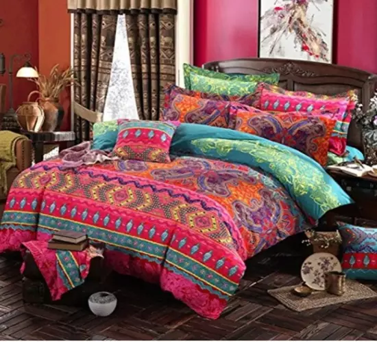 Transform your bedroom with our Bohemian-inspired 3D comforter bedding sets. This Mandala duvet cover set comes complete with a winter bedsheet and pillowcase, available in queen and king sizes. Elevate your bedlinen with this exquisite bedspread.