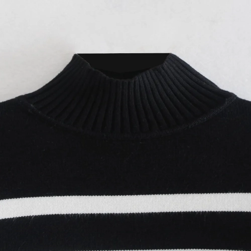 Black and White Stripe Sweater for Winter: Streetwear, Loose Pullover with Long Sleeve Turtleneck. Stylish Tops for Women.