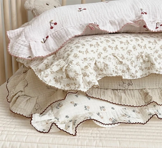 Cotton Muslin Baby Pillowcase with Floral Print: Soft Pillow Cover for Newborns, Available in Sizes 30x50cm and 48x74cm