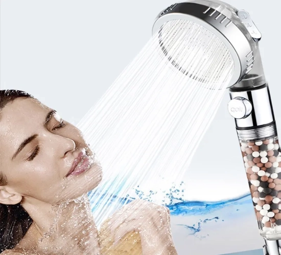 3-Function SPA Shower Head for the Bathroom: High Pressure, Anion Filter, and Water Saving Features - Equipped with a Switch Stop Button for a Relaxing Bathing Experience.