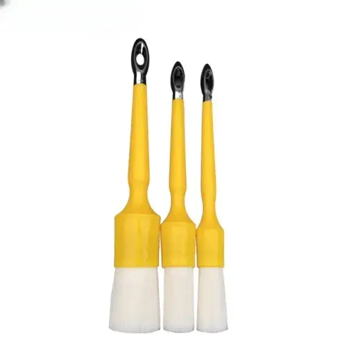 Durable 5-Piece Set of PBT White Plastic Car Detailing Brushes Gentle on Surfaces, Ideal for Interior and Wheels Cleaning.