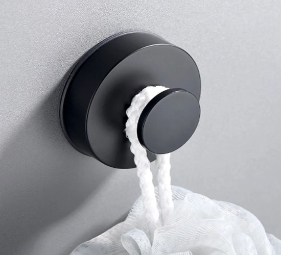Vacuum Suction Cup Hooks: Black/White Punch-Free Bath Sucker Hooks – Wall Hangers for Glass, Kitchen, and Bathroom, Ideal for Towels and Handbags"