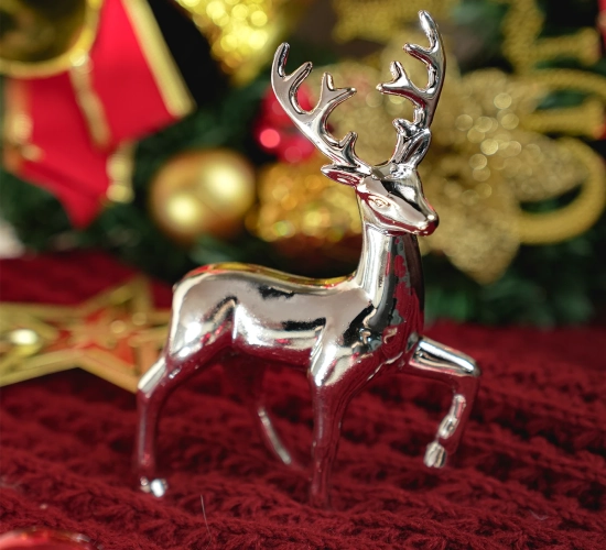 Adorable deer sculptures for kids' rooms or Christmas decor – perfect miniatures for a cute and festive home!