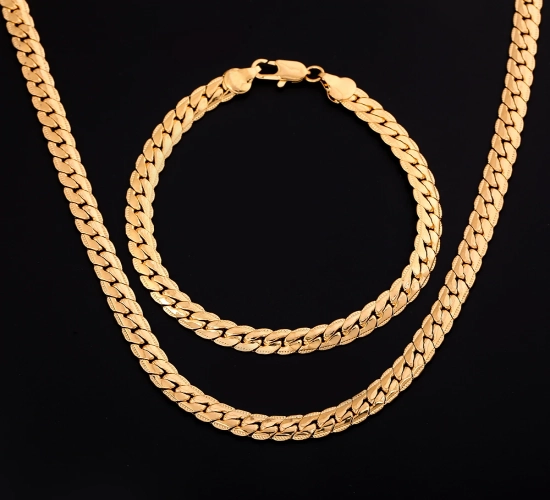 "Timeless Elegance: Silver and 18K Gold-Toned 6MM Chain Bracelets and Necklace Set for Women and Men - Ideal for Fashion, Parties, Weddings, and Gift-Giving"