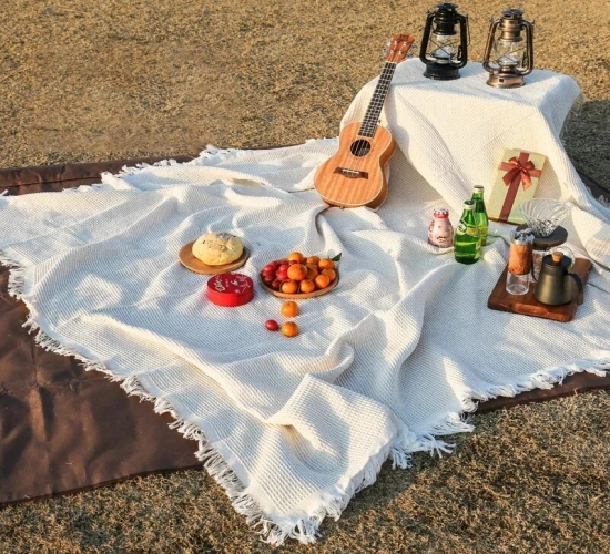 Outdoor Picnic and Sofa Blanket Knitted Throw Blanket Also Doubles as a Towel, Couch Slipcover, and Dustproof Tablecloth - Versatile and All-Inclusive 담요.