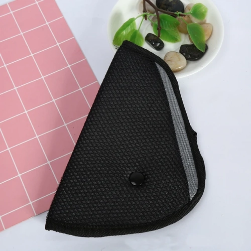 Universal Car Safe Fit Seat Belt Sturdy Adjuster: Safety Belt Adjustment Device with a Triangle Design for Baby and Child Protection in the Car. Ensure a Secure and Comfortable Fit for Your Child's Safety.