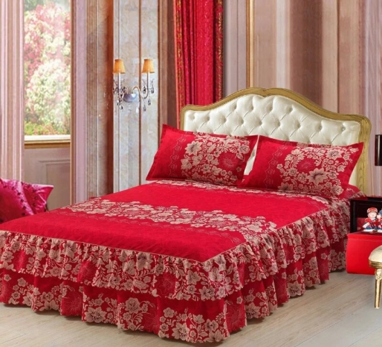 3-Piece Bedding Set Lace Skirted Elastic Fitted Double Bedspread with Pillowcases, Mattress Cover, and King Size Bedsheet