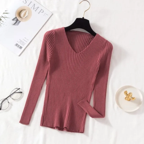 Chic and Comfy: Women's Autumn/Winter V-Neck Knit Pullover Sweater - Long Sleeve, Solid Jersey Design for a Stylish and Casual Look."