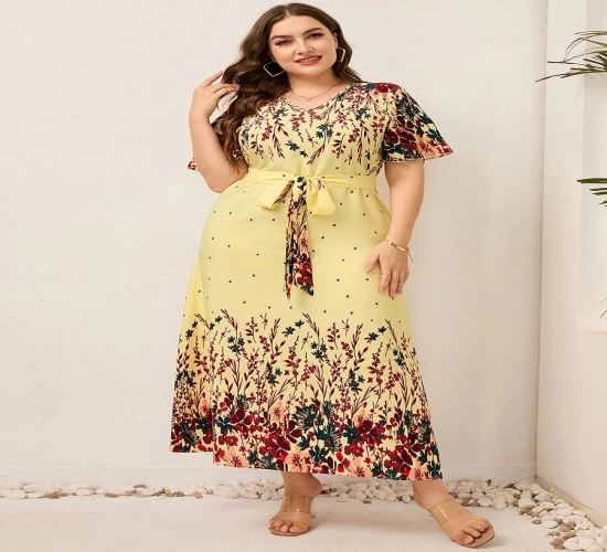 Chic 2023 Women's Summer Long Dress V-Neck, Short Sleeves, Floral Print - Perfect Boho Beachwear for Curvy and Plus-Size Women