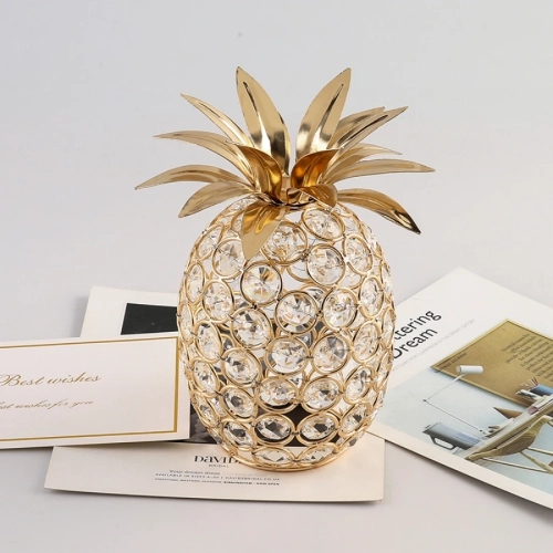 1 piece of gold crystal pineapple ornament—an artificial fruit figurine for tabletop centerpiece in home decor.