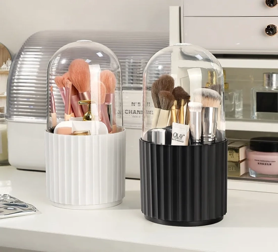360 Rotating Makeup Brush Holder with Lid: Organizer designed for Vanity, Desktop, Countertop, and Dresser Table. Keep your makeup brushes tidy and easily accessible with this convenient holder.