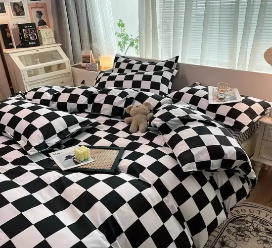 Checkerboard Bedding Set - Single and Queen Size: Flat Sheet, Quilt Duvet Cover, Pillowcase, Polyester Bed Linens