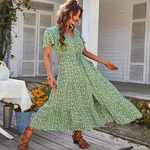 Elegant and Leisurely: Vintage Floral Dresses for Women, Loose Fit with a New Slit Design, Perfect for Summer Beach Holidays. High Waist and Stylish Print Vestido for a Fashionable Look
